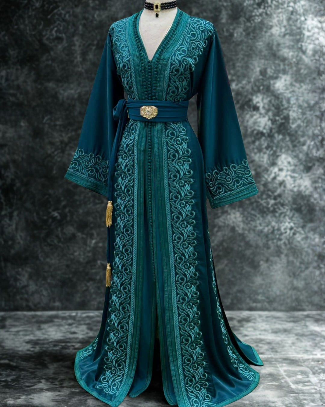 Moroccan Royal Peacock Blue Kaftan L / Peacock Blue Moroccan Royal Peacock Blue Kaftan L / Peacock Blue