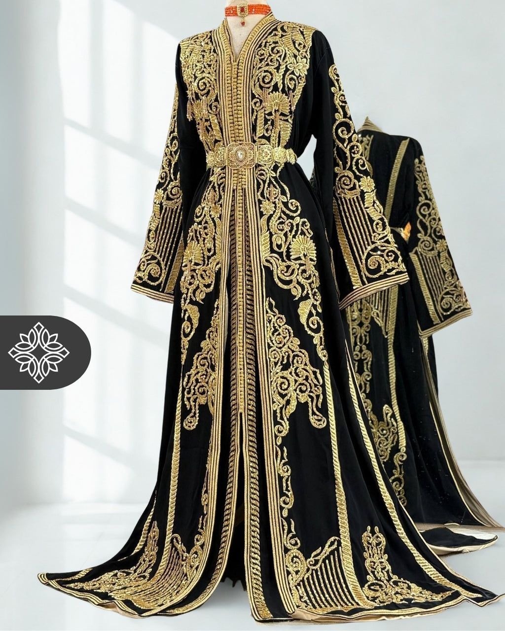 Takchita Noir Minuit et Doré Lourd | Caftan marocain deux pièces de luxe, pièce unique