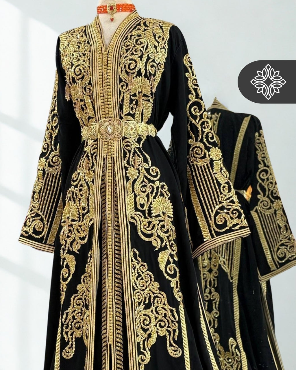 Takchita Noir Minuit et Doré Lourd | Caftan marocain deux pièces de luxe, pièce unique