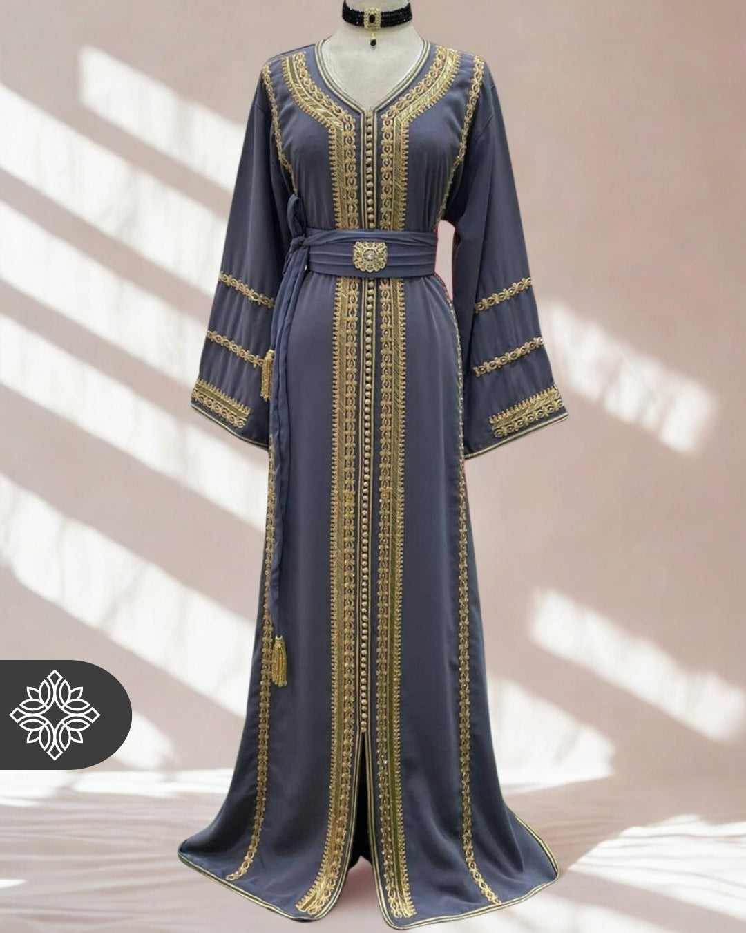 Moroccan Grey Kaftan of Refined Elegance
