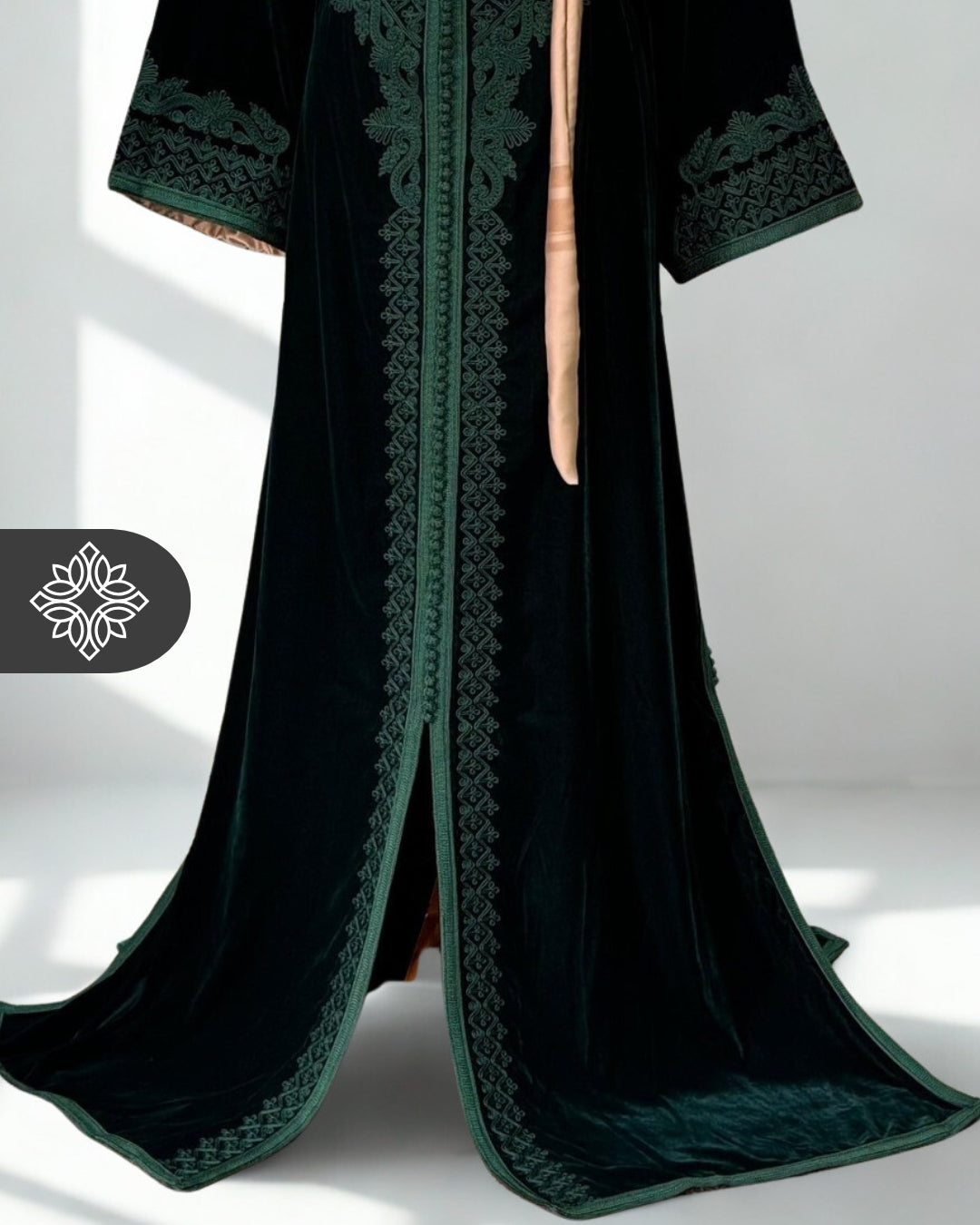 green emerald velvet dress Green Verte Caftan – Humayunalamgir main image 0