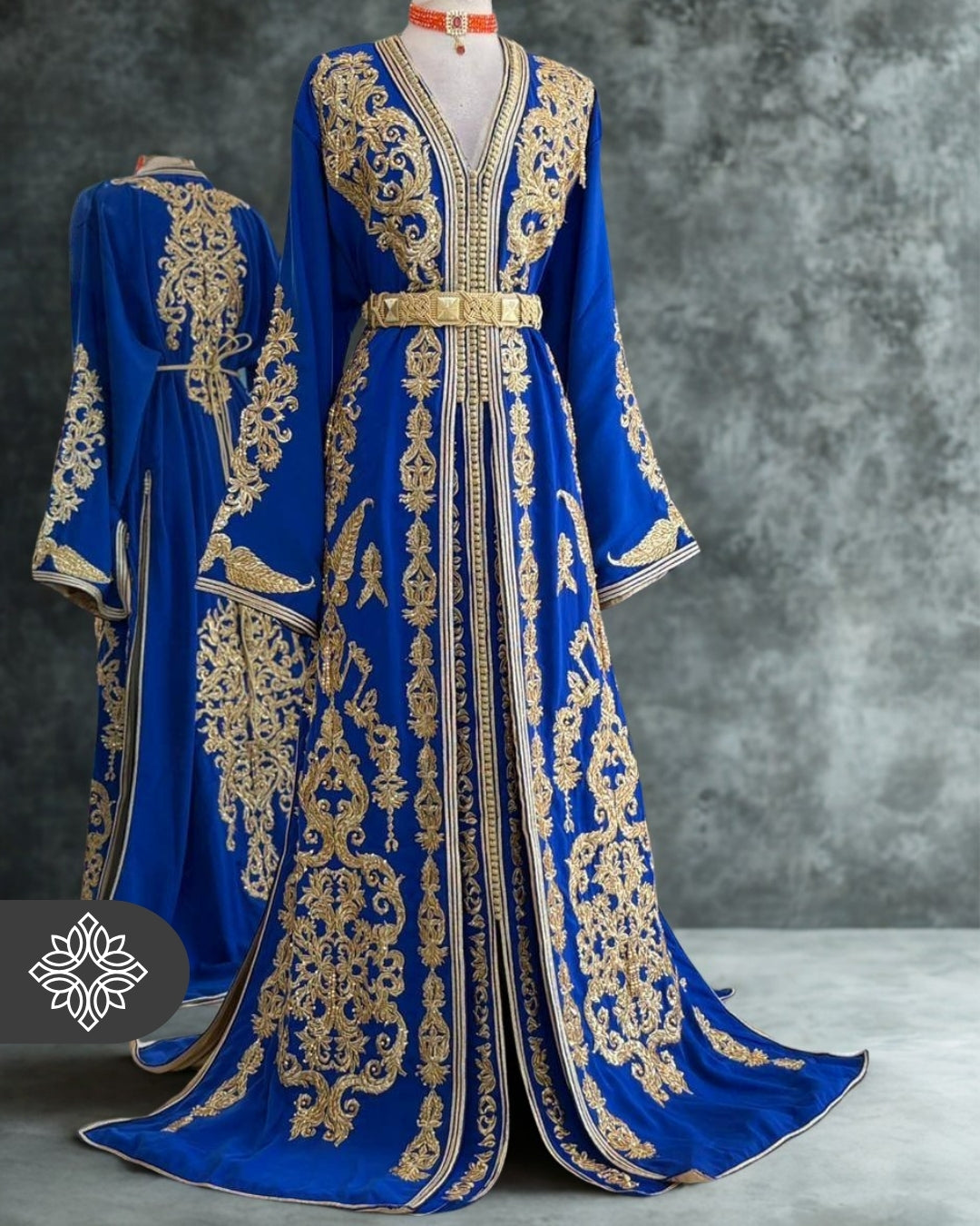 Takchita marocaine rouge royale | Caftan deux pièces haute couture | Broderie ton sur ton dorée