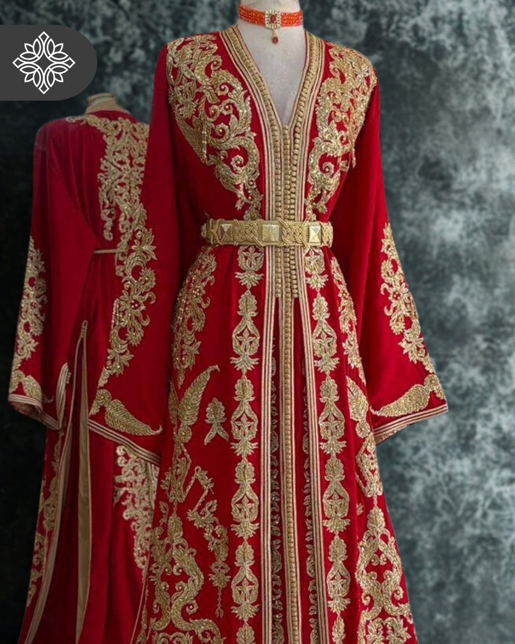 Takchita marocaine bleu royal | Caftan deux pièces haute couture | Broderie ton sur ton dorée