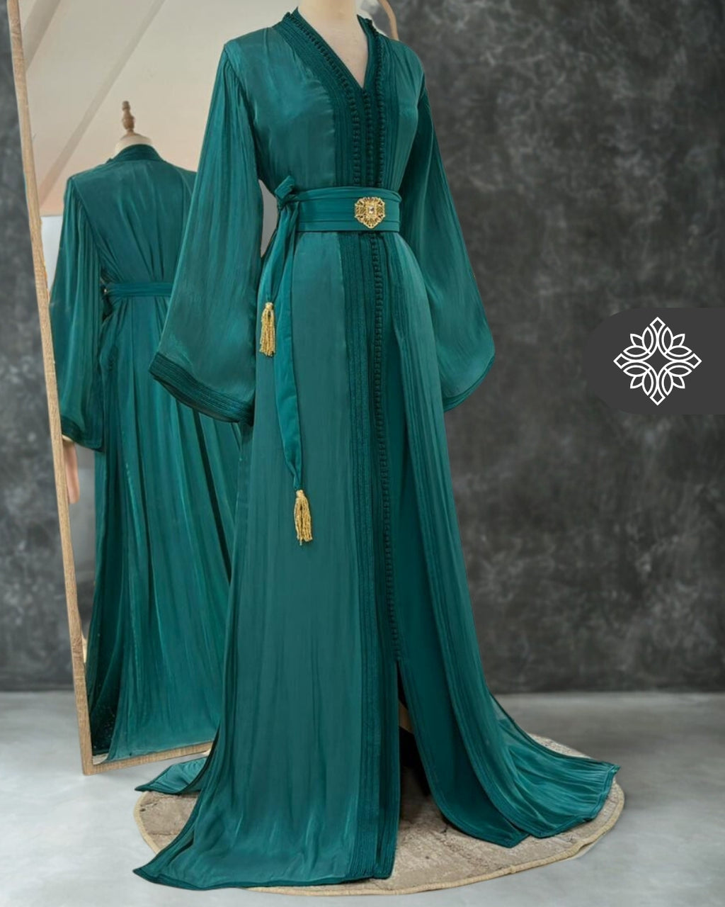 Kaftan deux pièces en organza vert turquoise | Robe Takchita marocaine sophistiquée