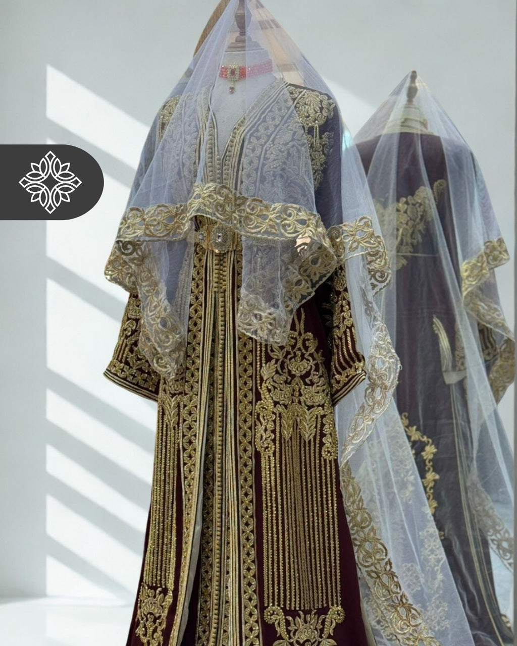 Caftan deux pièces bordeaux royal et or | Takchita | Robe de mariée