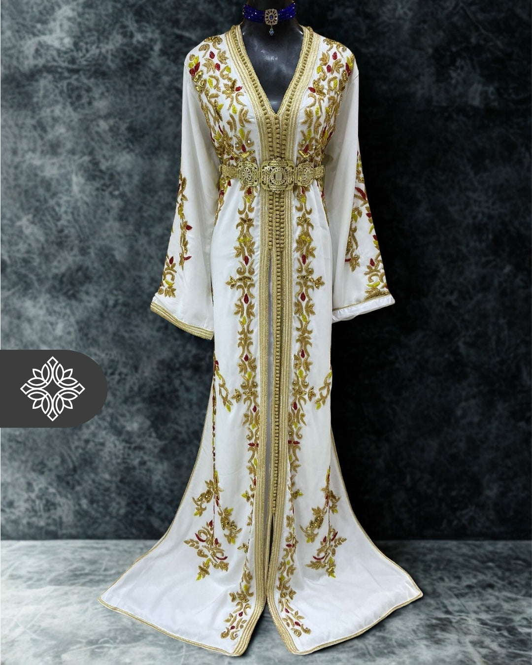 Caftan deux pièces blanc et or multicolore | Takchita | Robe de mariée brodée